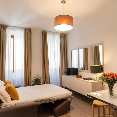 Banchi Vecchi Navona アパート